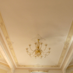 Soffitto Dipinto con Stucchi a Trompe-l'oeil